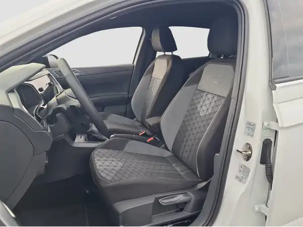 VW TAIGO R-LINE (8/16)