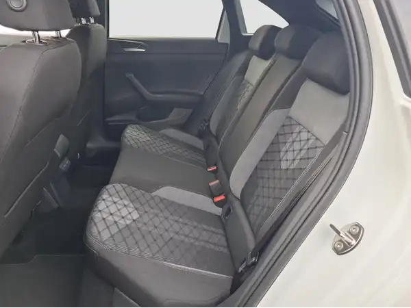 VW TAIGO R-LINE (9/16)