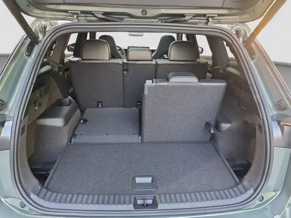 VW TAYRON (13/17)