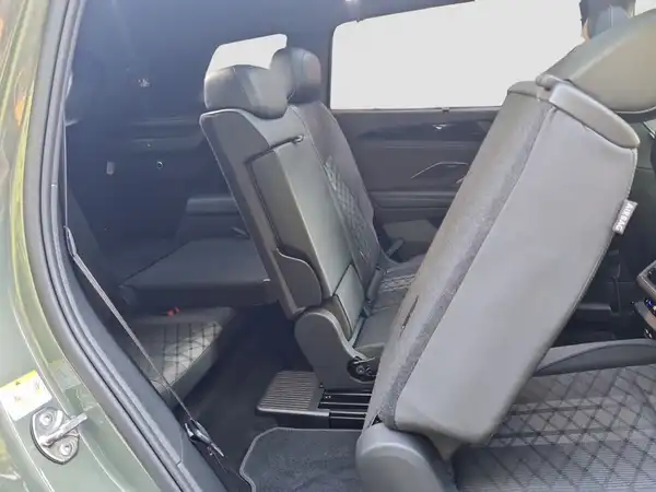 VW TAYRON (16/17)