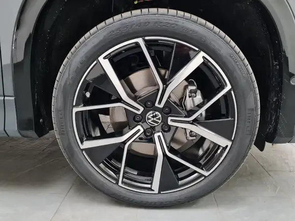 VW TAYRON (17/20)
