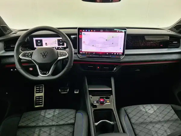 VW TAYRON (10/20)