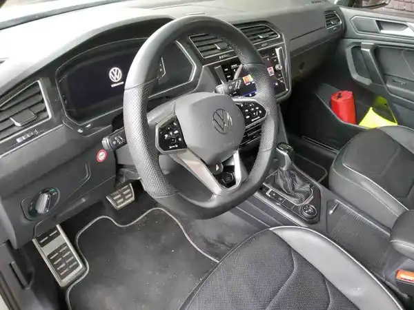 VW TIGUAN ALLSPACE (4/4)