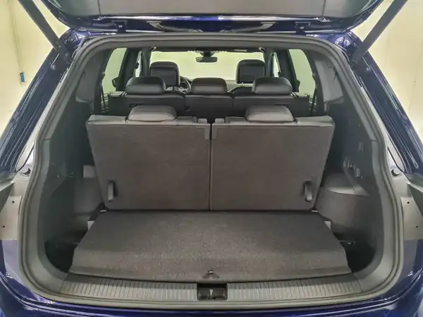VW TIGUAN ALLSPACE (13/19)