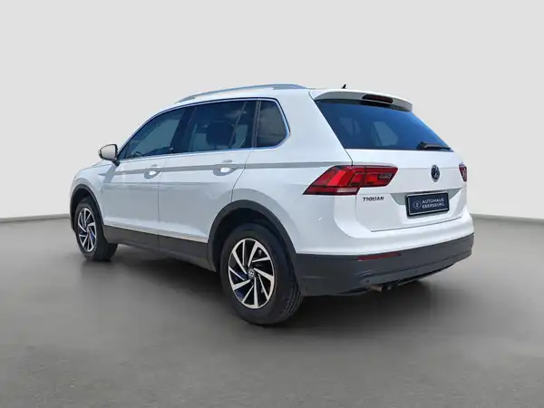 VW TIGUAN (7/16)