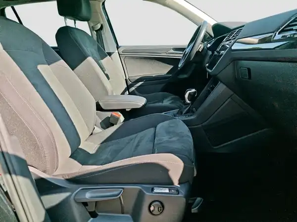 VW TIGUAN (14/16)