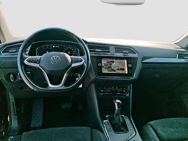 VW TIGUAN (10/16)
