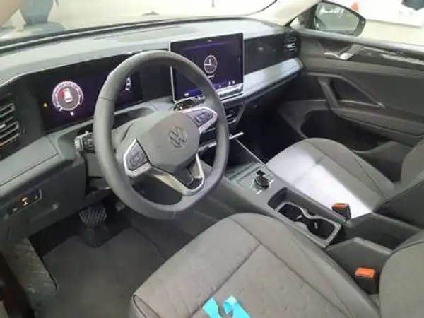 VW TIGUAN (4/6)