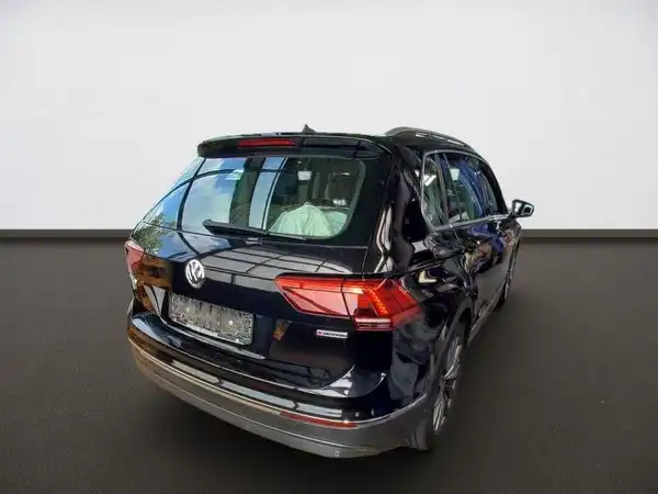 VW TIGUAN (3/3)