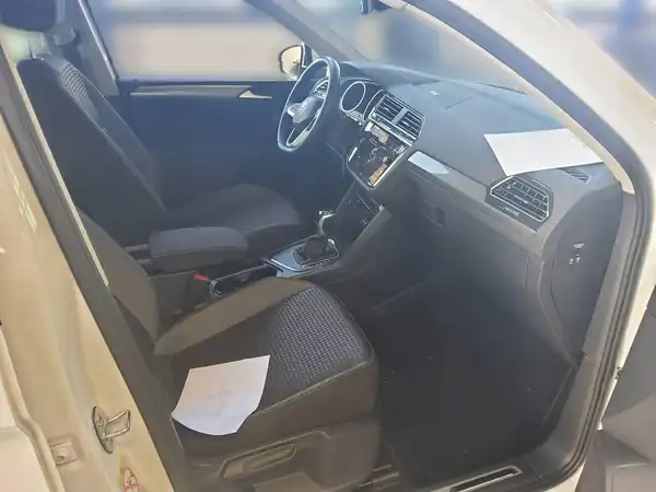 VW TIGUAN (4/4)