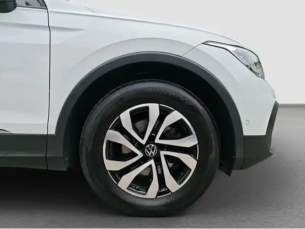 VW TIGUAN (16/16)