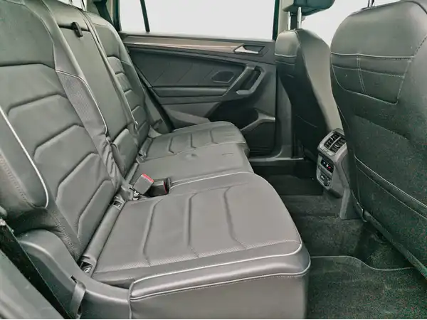 VW TIGUAN ALLSPACE (15/16)