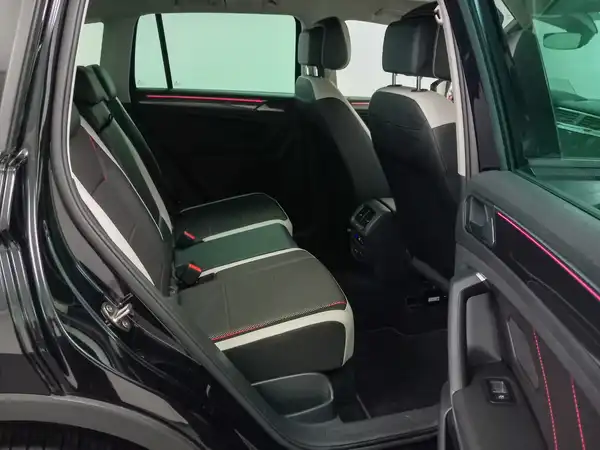 VW TIGUAN (15/20)