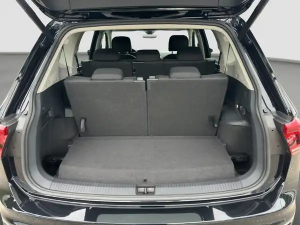 VW TIGUAN ALLSPACE (13/16)