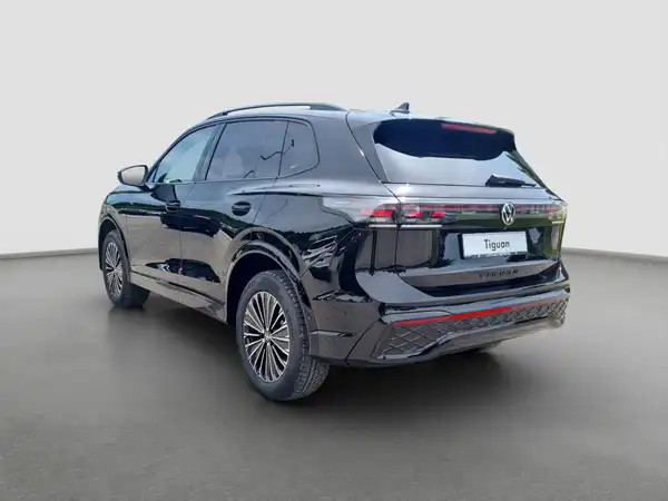 VW TIGUAN (7/16)