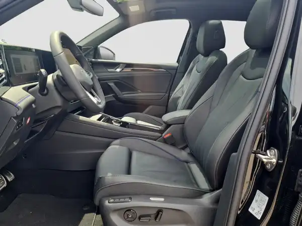 VW TIGUAN (8/16)