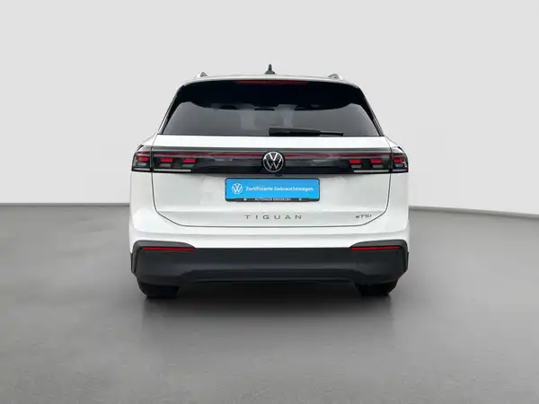 VW TIGUAN (6/16)