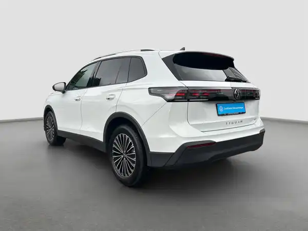 VW TIGUAN (7/16)