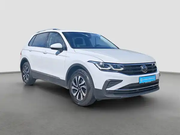 VW TIGUAN (4/16)