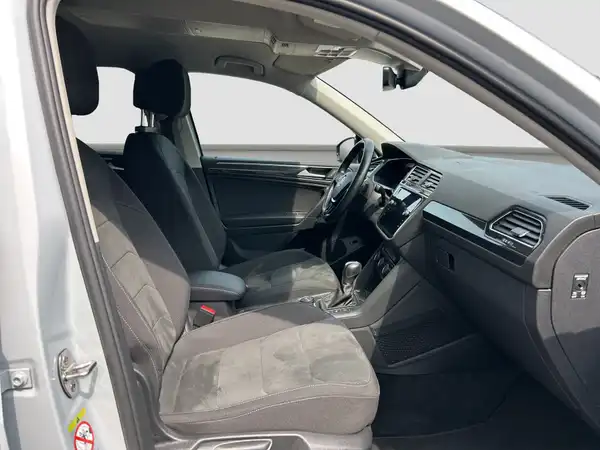 VW TIGUAN ALLSPACE (14/16)
