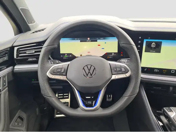 VW TOUAREG (11/16)