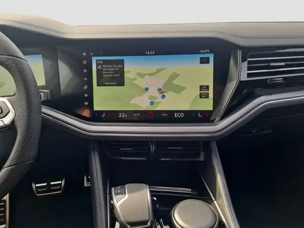 VW TOUAREG (12/16)