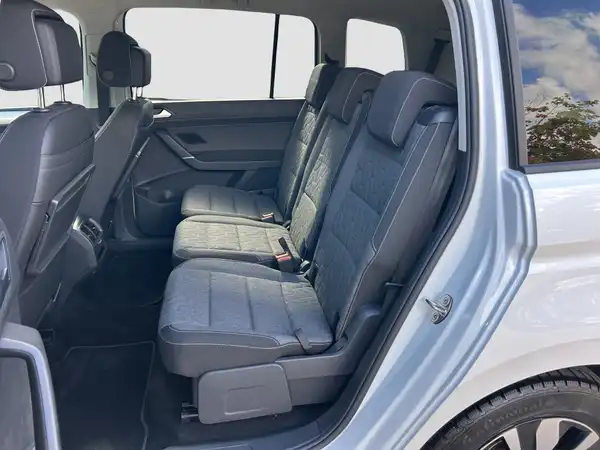 VW TOURAN (8/15)