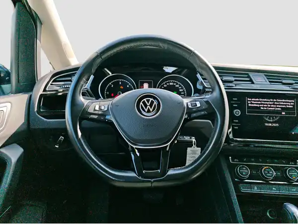 VW TOURAN (11/16)