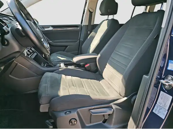VW TOURAN (8/16)