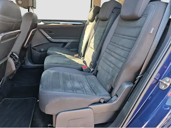 VW TOURAN (9/16)