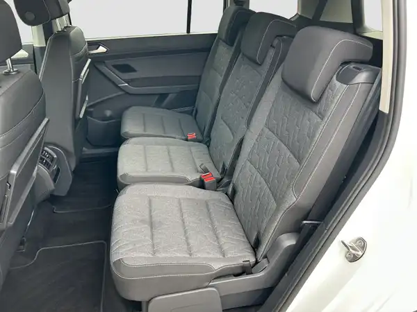 VW TOURAN (8/15)