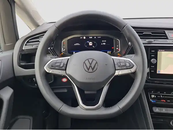 VW TOURAN (11/16)