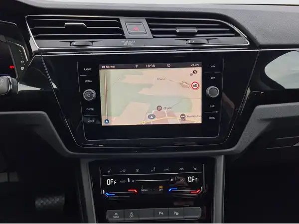 VW TOURAN (12/16)