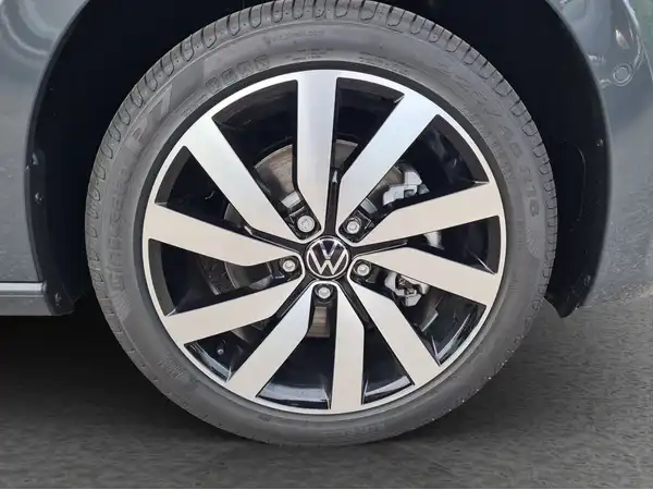 VW TOURAN (16/16)