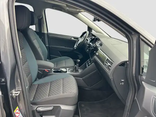 VW TOURAN (14/16)
