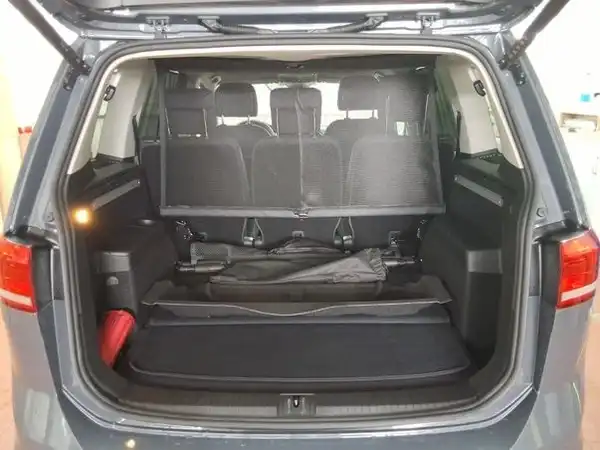 VW TOURAN (9/9)