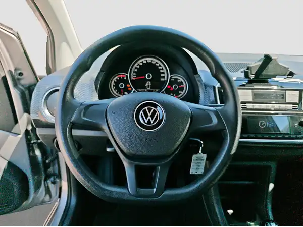 VW UP! (11/16)