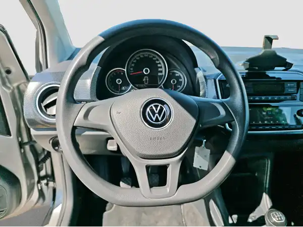 VW UP! (11/16)