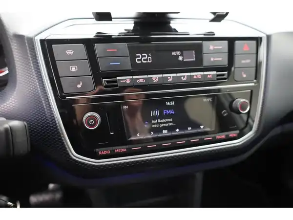 VW UP! (12/21)