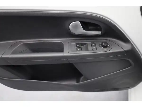 VW UP! (10/21)