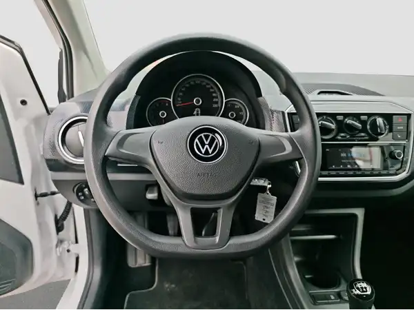 VW UP! (11/16)