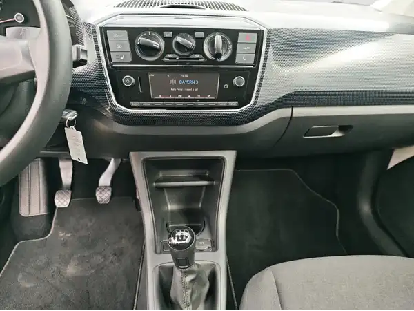 VW UP! (12/16)
