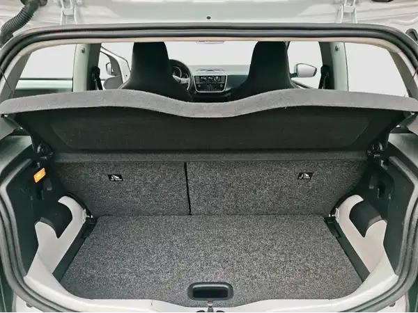 VW UP! (13/16)