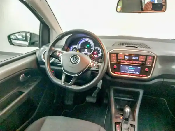 VW UP! (11/21)
