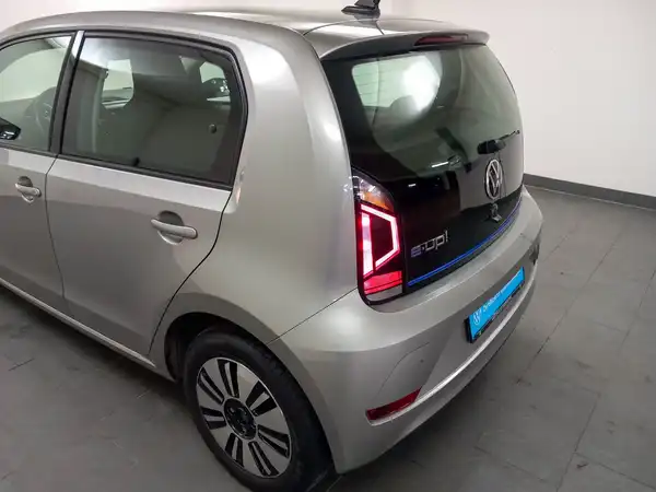 VW UP! (20/21)