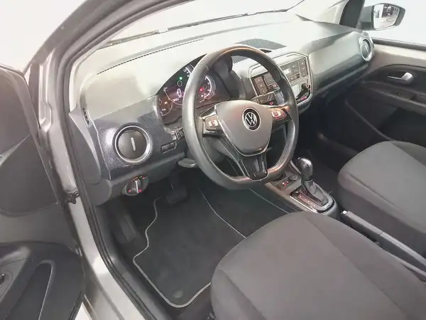 VW UP! (8/21)