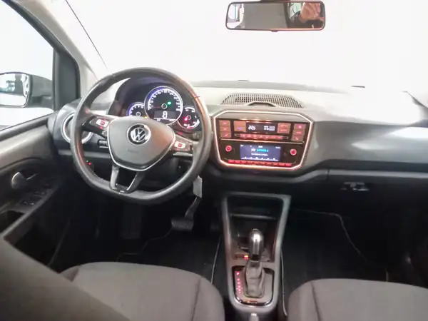 VW UP! (10/21)