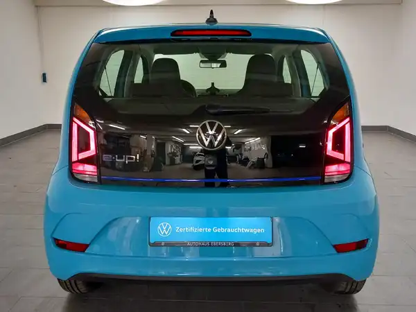VW UP! (6/18)