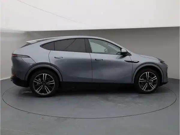 XPENG G6 (7/28)