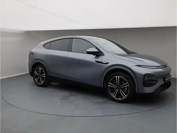 XPENG G6 (8/28)